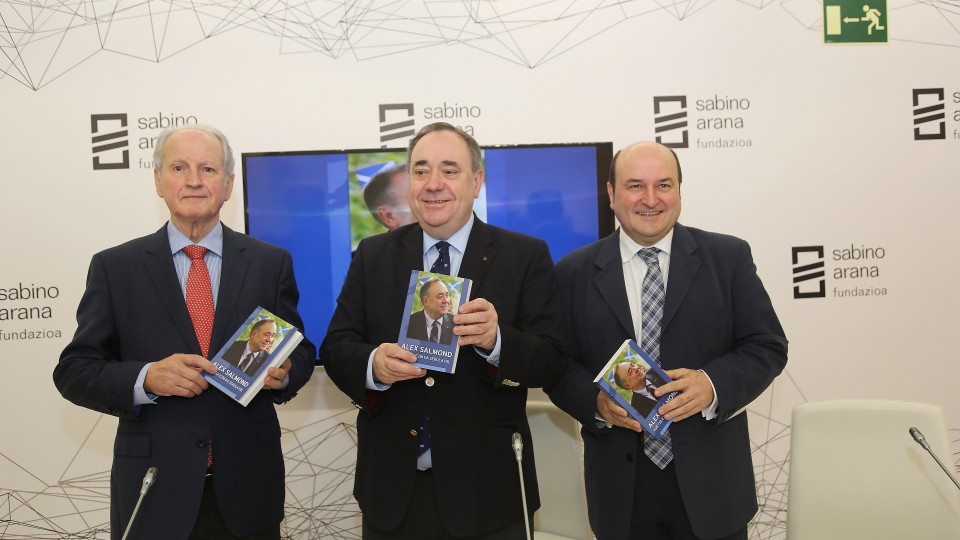 Presentación del libro de Alex Salmond